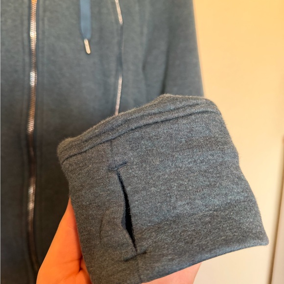 Lululemon Scuba Jacket - Picture 2 of 5